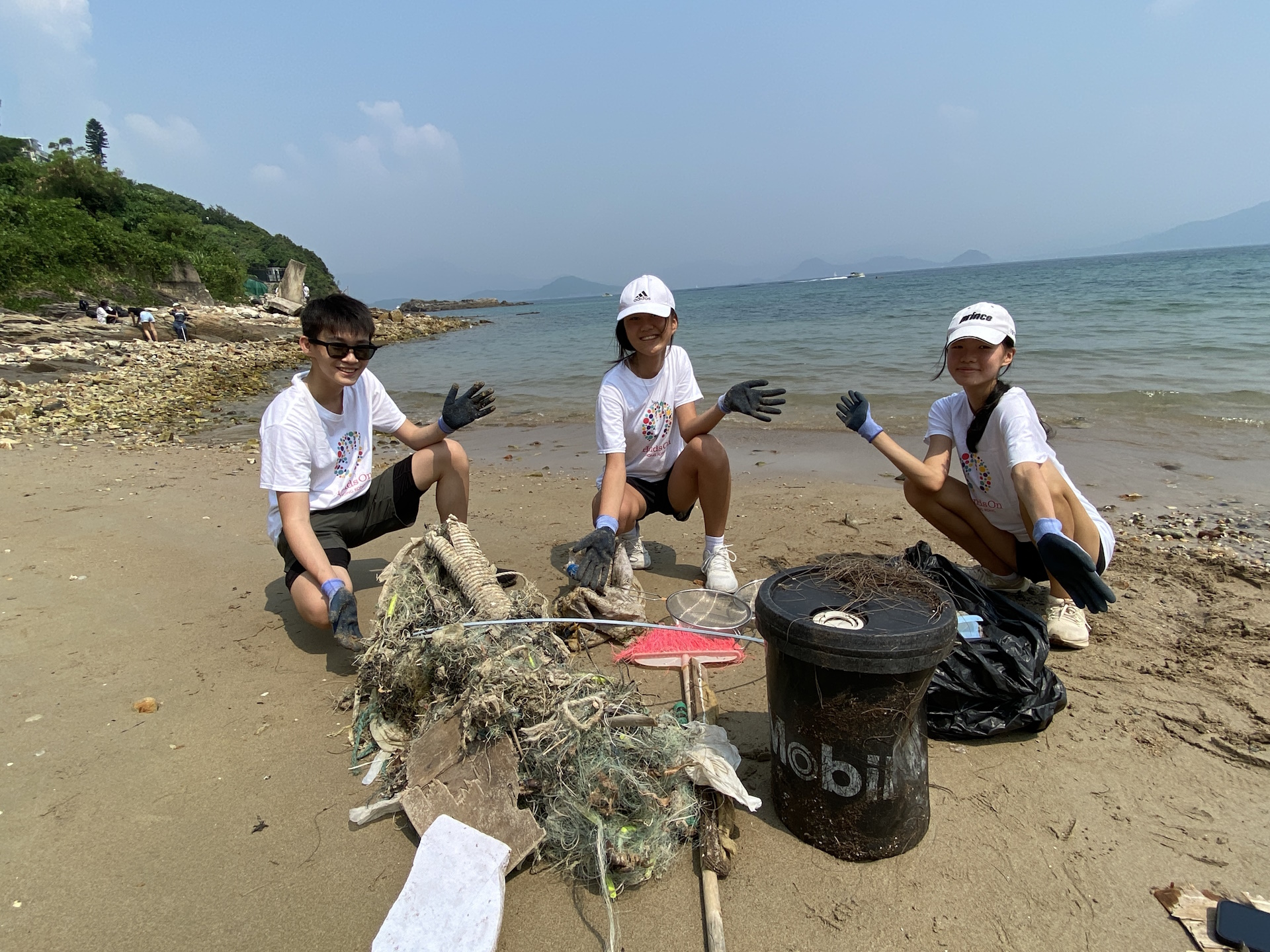 Youth Empowered's environmental team got "hands-on" to organise a coastal clean-up.